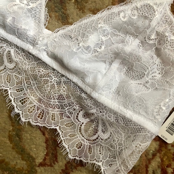 Hideaway Bralette - Picture 3 of 5